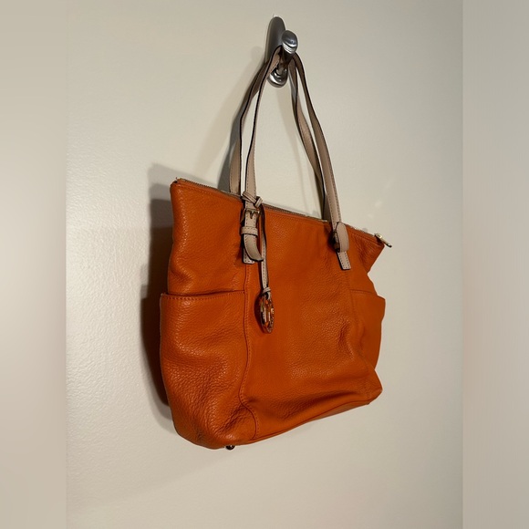 Michael Kors Jet Set tote - Picture 10 of 10